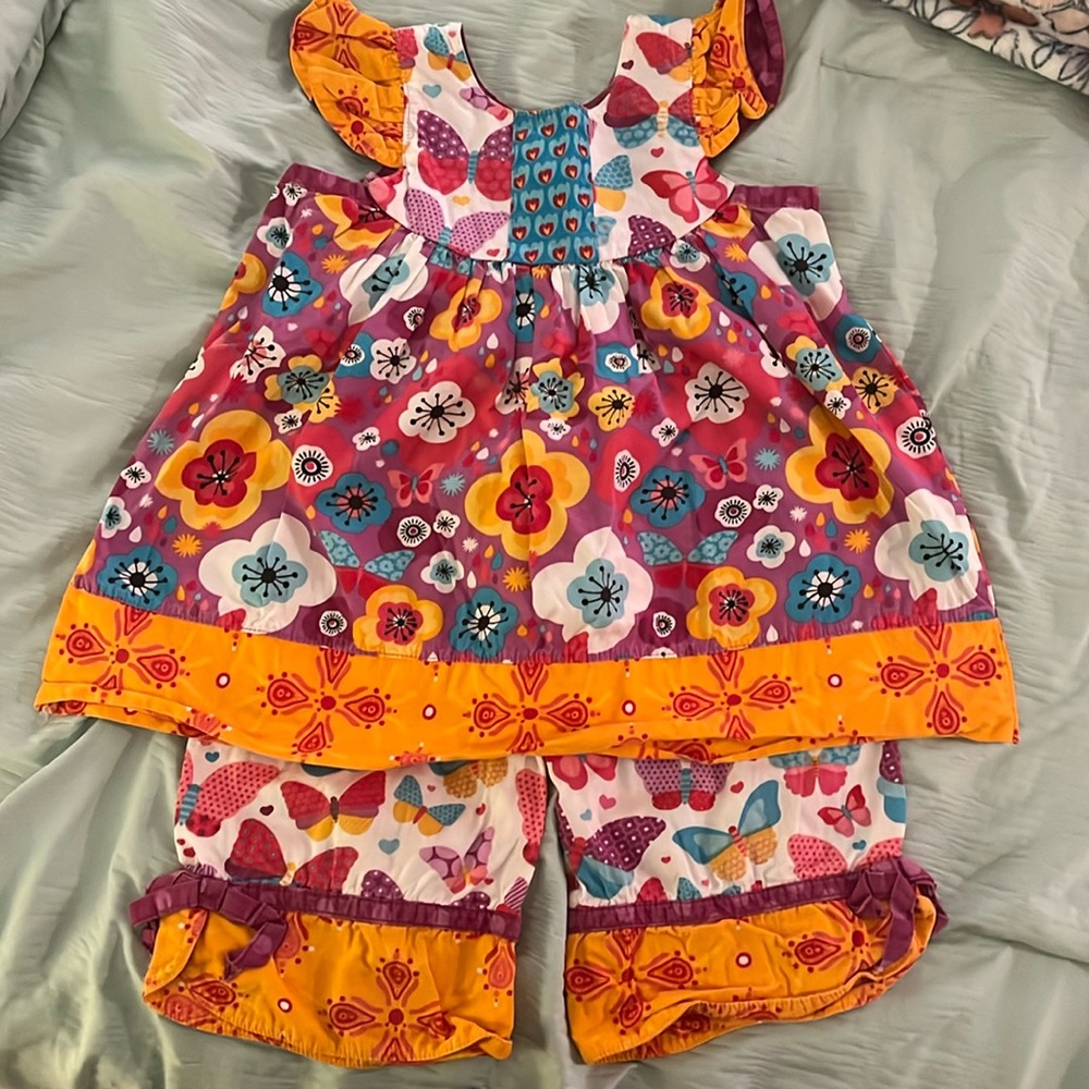 🧡💜Jelly the Pug🧡💜 Girls Size 6